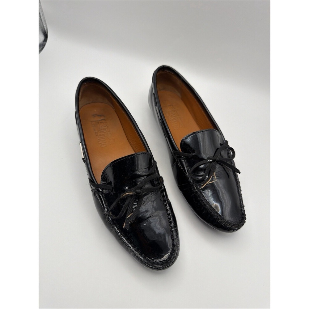Salvatore Ferragamo Black Patent Leather Bow Moccasin Loafers Women's Size 7.5 B